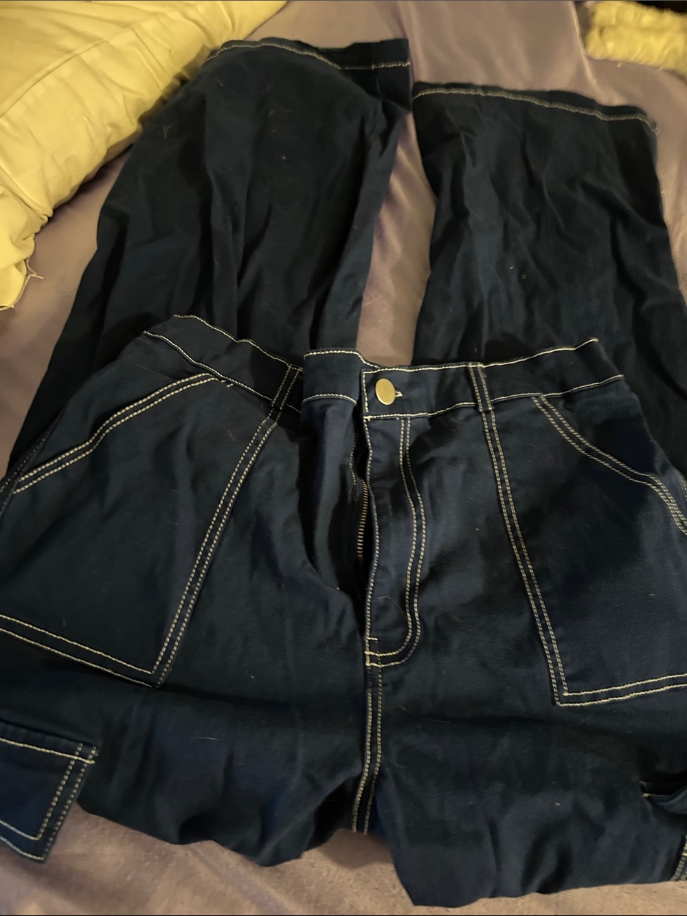 Straight-Leg Women's Pants in Dark Navy with Contrast Stitching